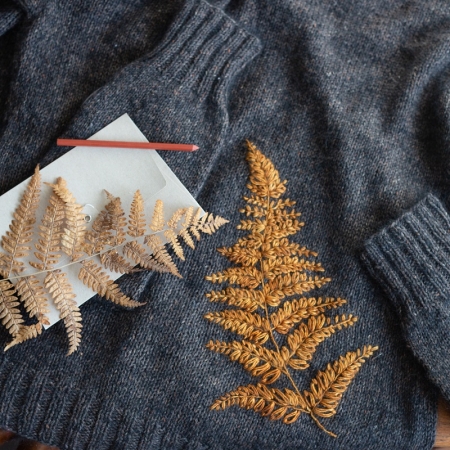 Embroidery on knits - immagine 8