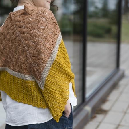 Entwined: cables, lace and knitted textures - immagine 9